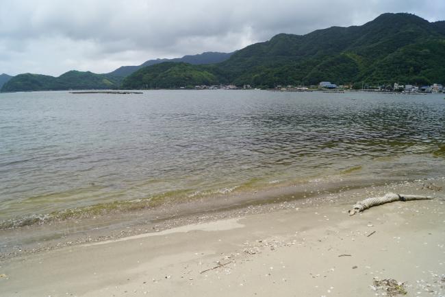 オートキャンプ場下の海岸