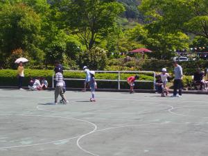 ローラースケート場